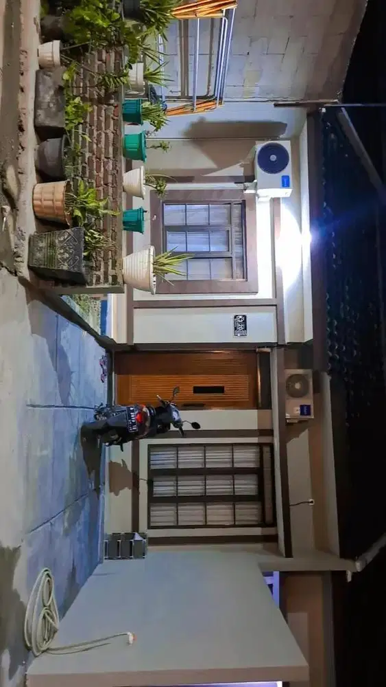 Di jual rumah strategis siap huni
