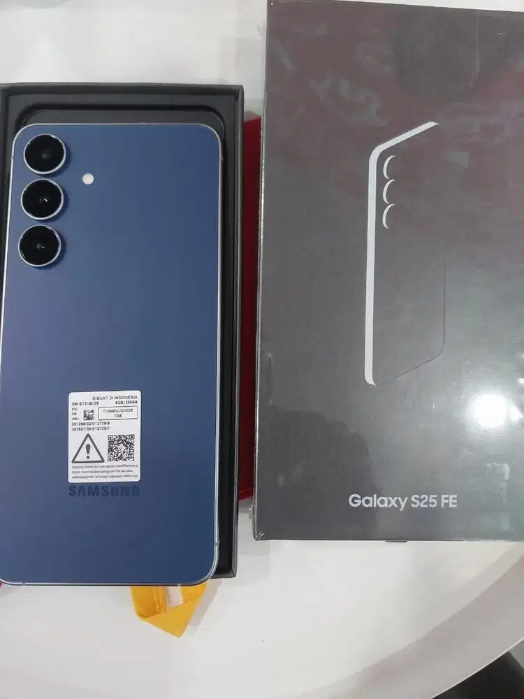 Samsung gaaxy S25 FE free buds Core