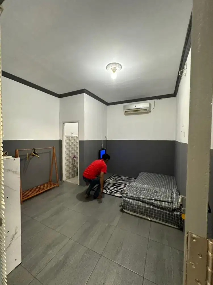 Summer kost, kost putri