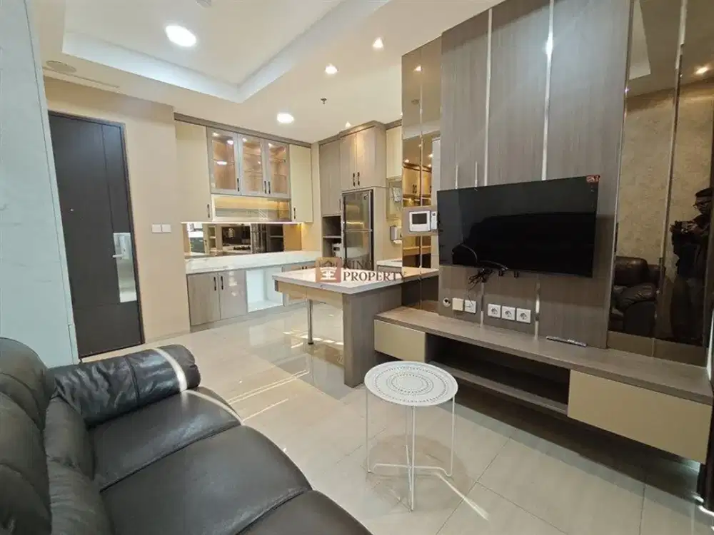 View Danau & Furnished Interior Elegan, DIjual 2BR Citralake Suites, Fasilitas Kolam Renang, Sky Garden, Gym, Minimarket.