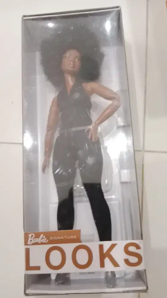 Gx d 91 hitam boneka Barbie
