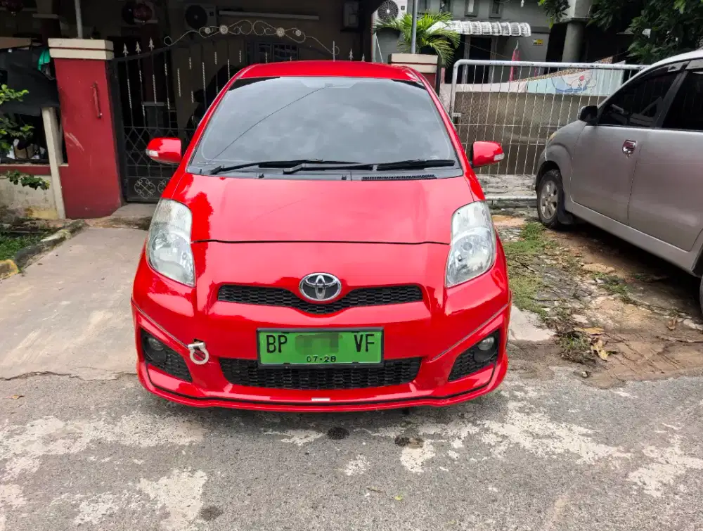 Toyota Yaris trd 2013 dp 0%