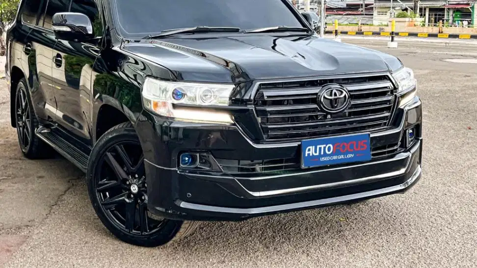 LOW KM82Rb | Toyota LC Land Cruiser Landcruiser VX200 VX 200