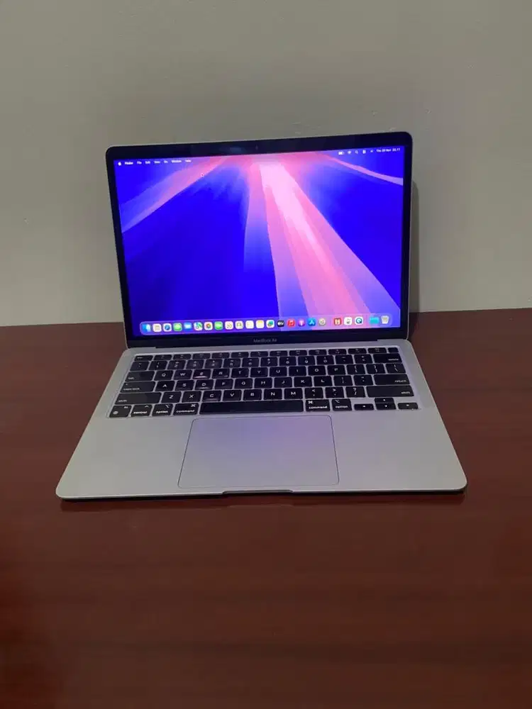 macbook air 13 inch M1 2020
