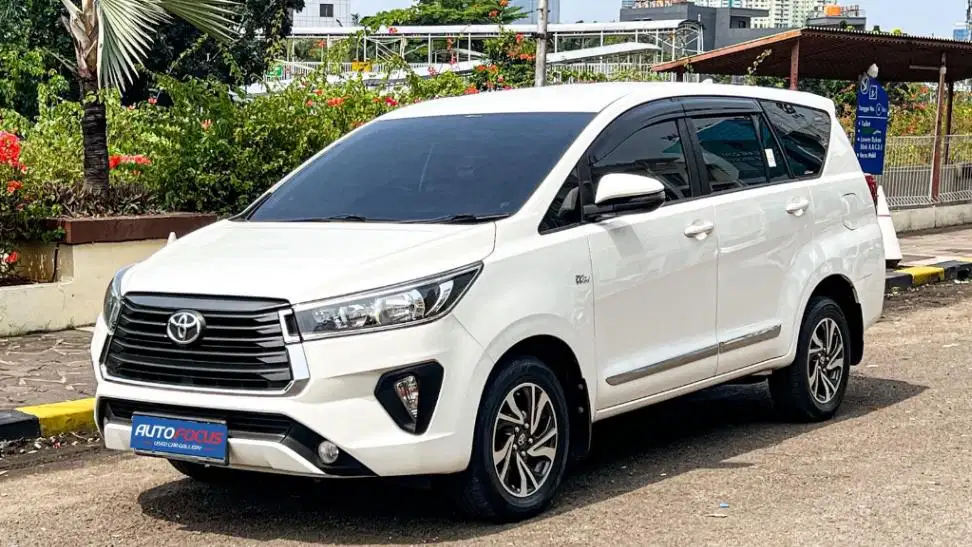 Pajak 2026 Toyota Kijang Innova Reborn 2.0 G AT Facelift bensin putih