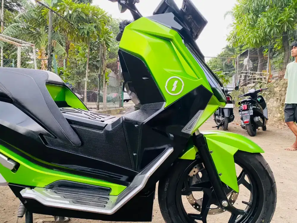 Motor listrik Alva Cervo Dual Battery Keylles Tahun 2024