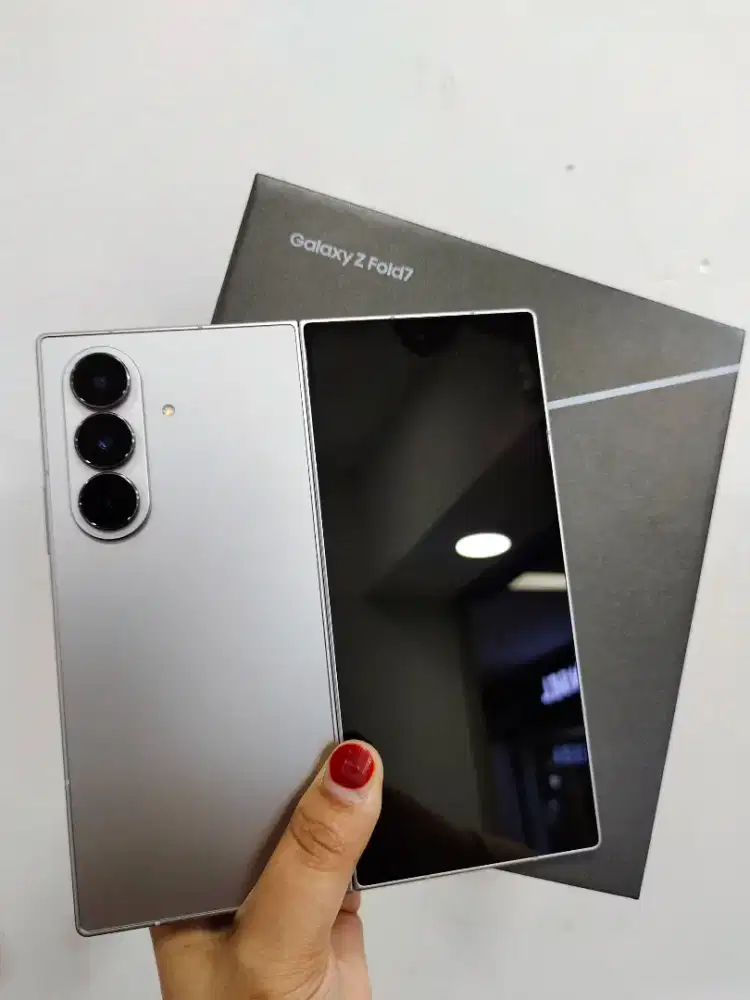 SAMSUNG Z FOLD 7 12/512 SILVER SECOND SEIN