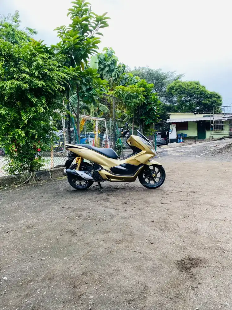 Honda PCX 150cc Abs Pgm_Fi Cbs iss Free Balik nama Tahun 2018