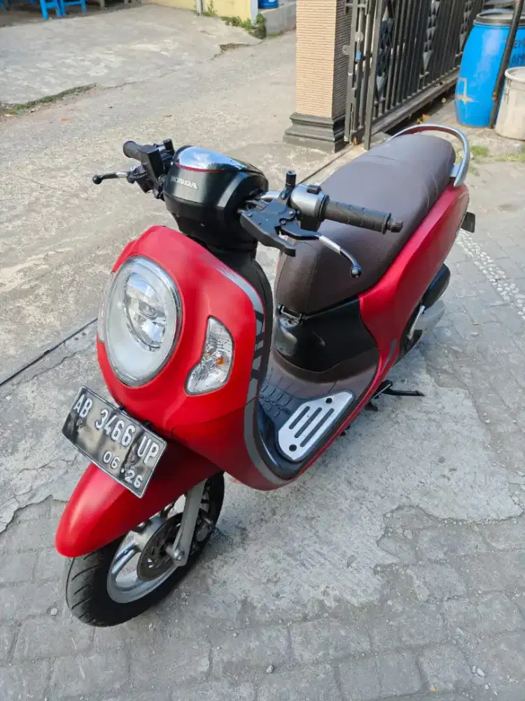 Scoopy keyless THN 2021 plat AB kulon Progo