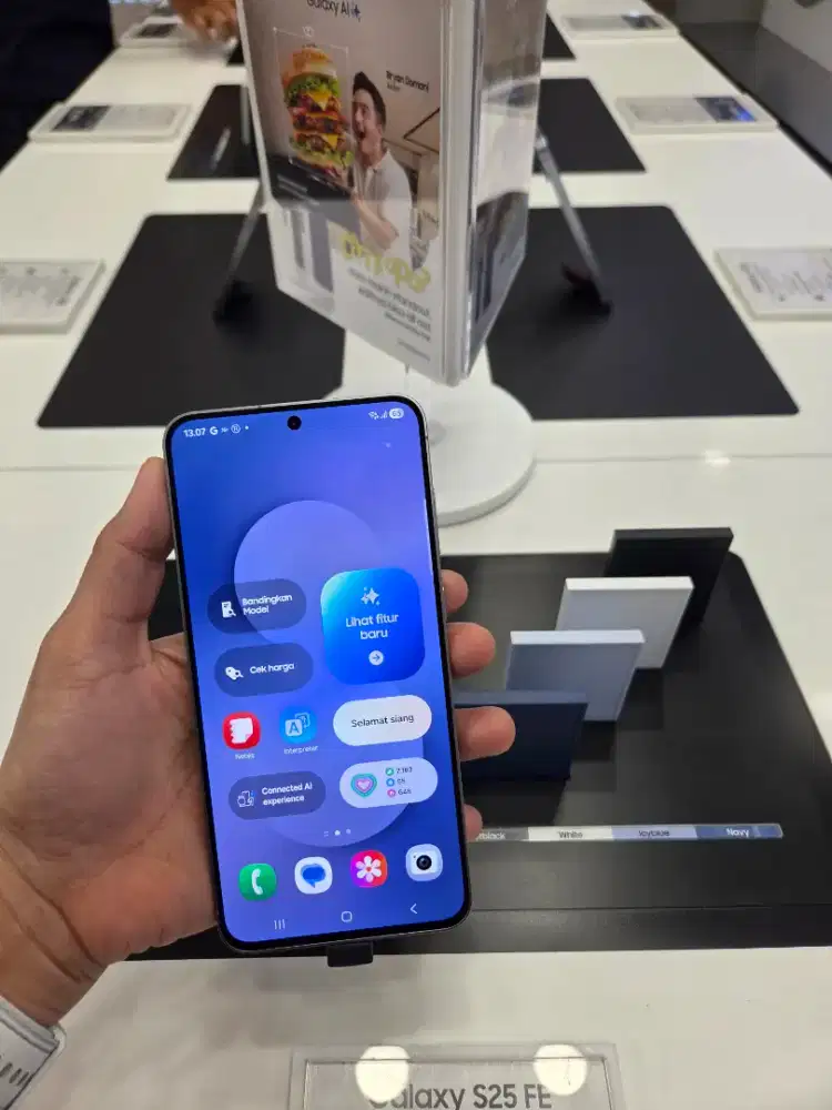 SAMSUNG GALAXY S25FE FREE BUDS CORE