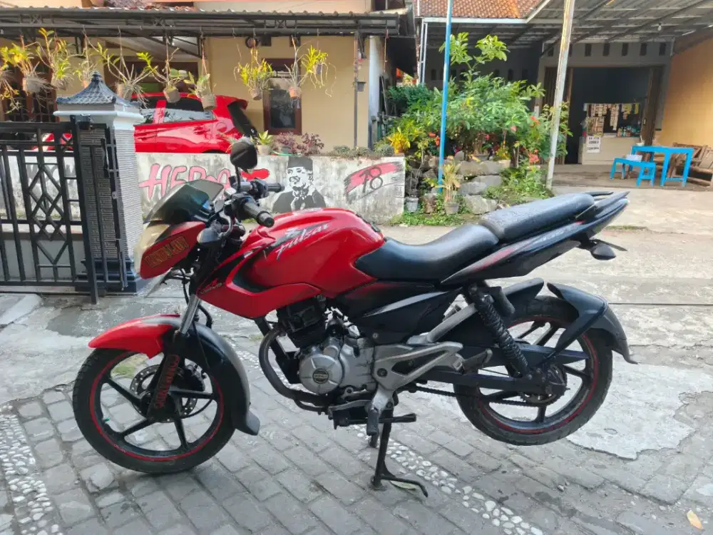 Bajaj Pulsar THN 2012 plat L Surabaya