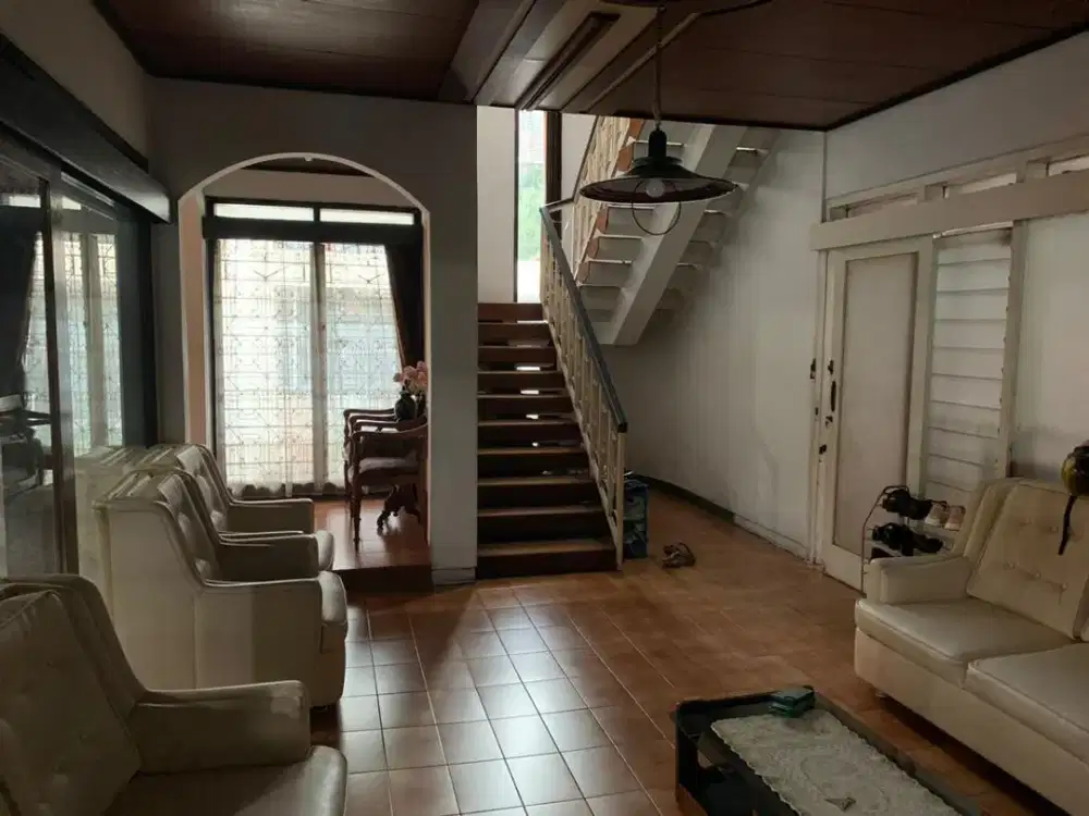 Dijual cepat rumah siap huni luas di Buah batu