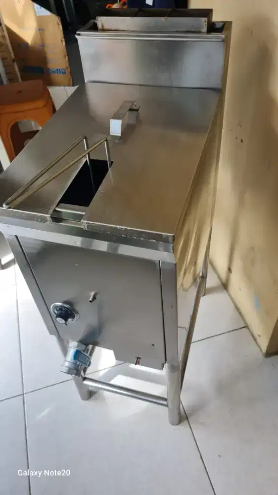 Dijual alat penggoreng hemat gas (Deep fryer 17 liter)