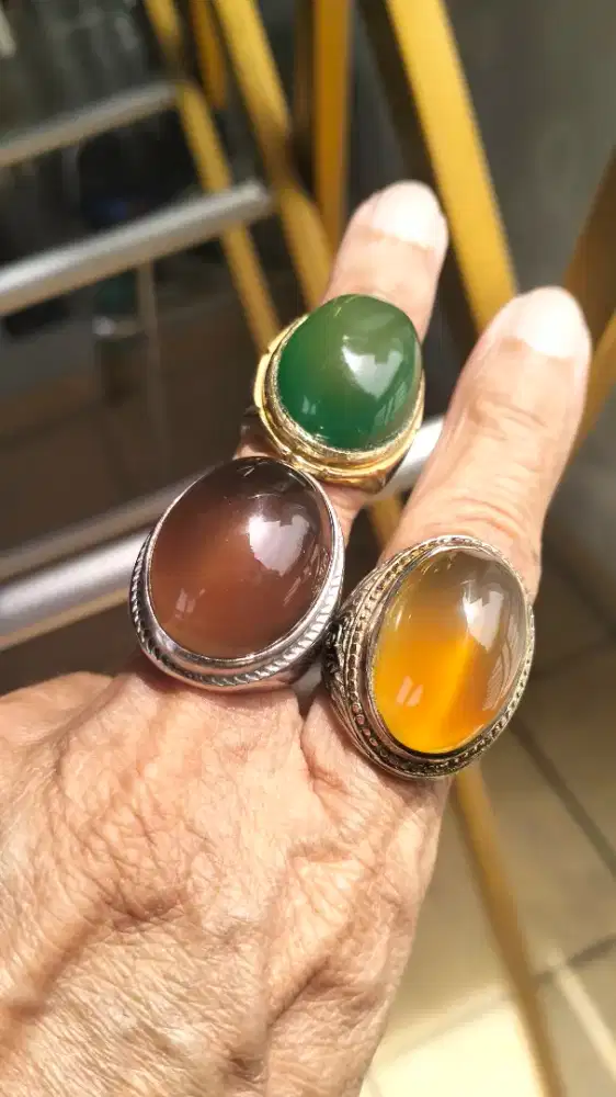 Batu Cincin Solar Aceh, Garut, Solar Oli