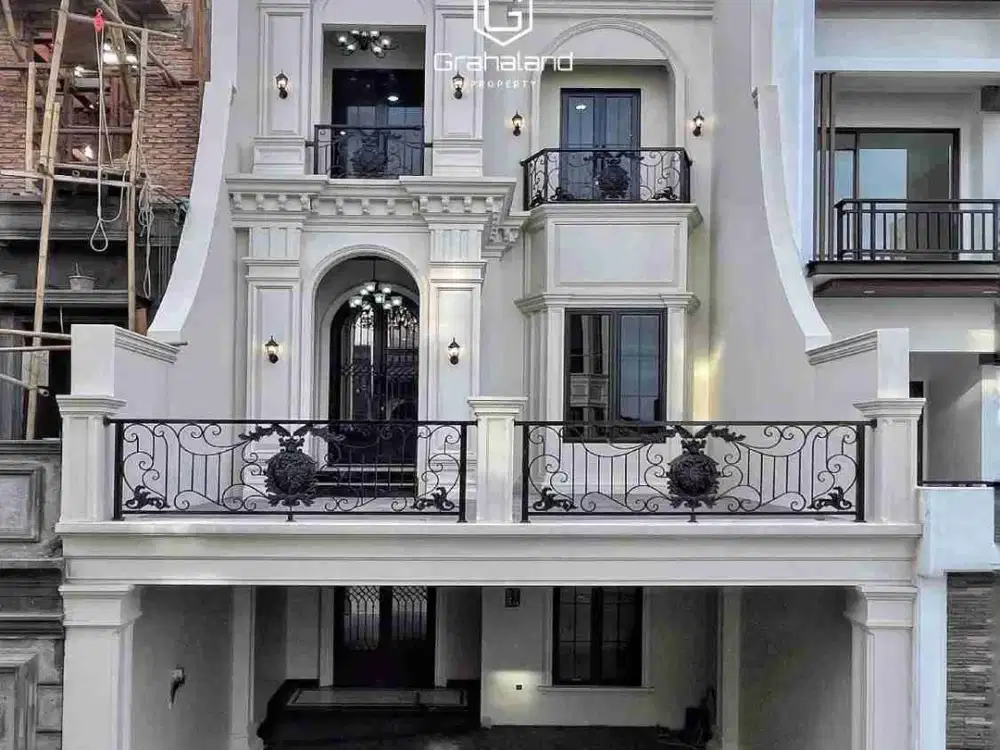 Rumah Baru Mewah Dalam Cluster Pinggir Jalan Raya Akses Besar Lokasi Strategis Di Jagakarsa