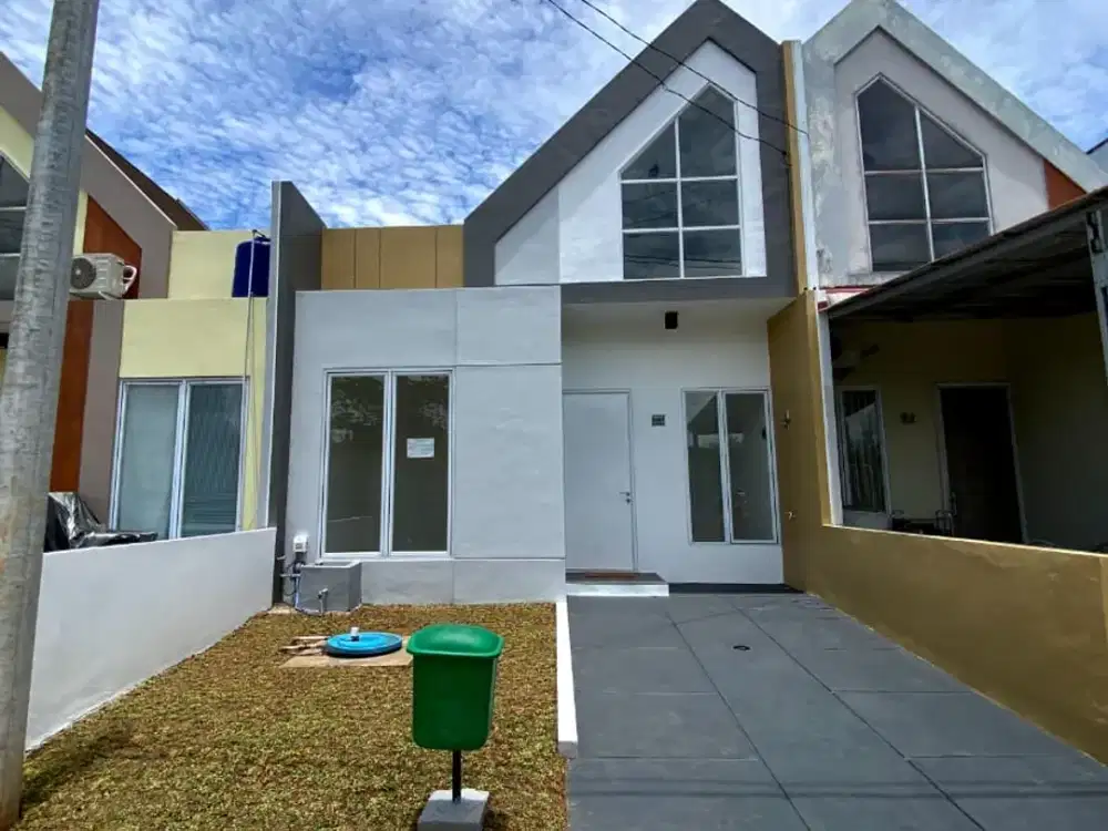 Rumah Depan Citra Garden Serpong 1 KM ke Stasiun Cisauk Gerbang Jalan Utama