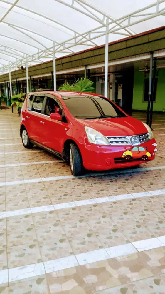 Dijual Nissan Livina type tertinggi XR