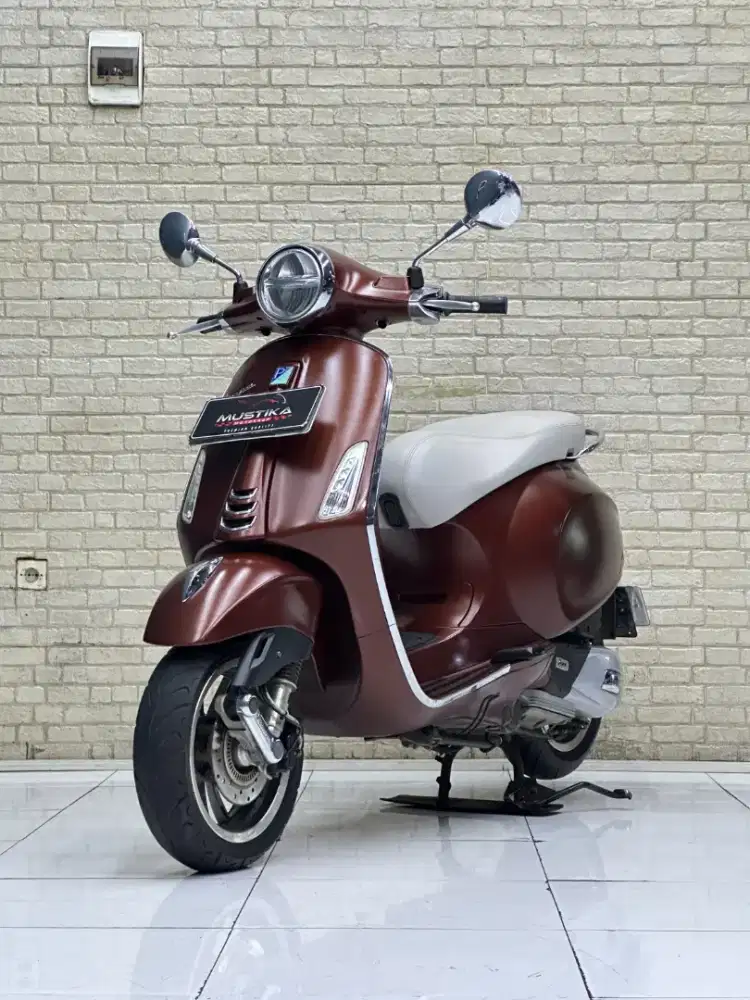 VESPA PRIMAVERA ANNIV 2018 pmk 2019 - Chintia Mustika