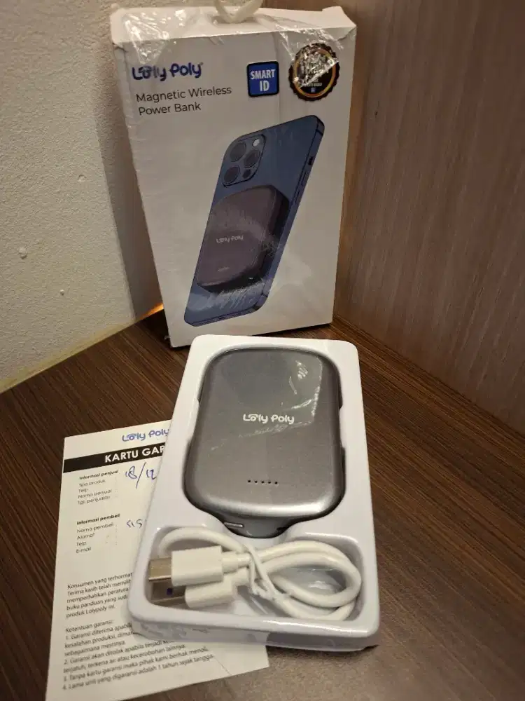 Magnetic wireless power bank loly poly