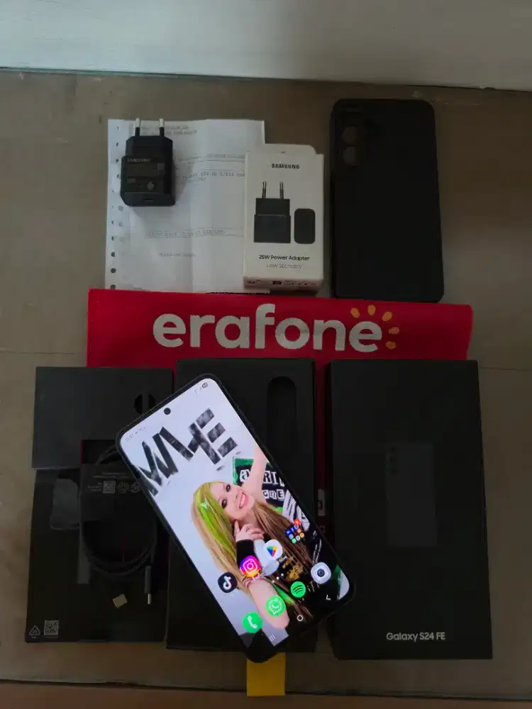 Samsung S24 Fe 8/256.Resmi fullset Masih Garansi
