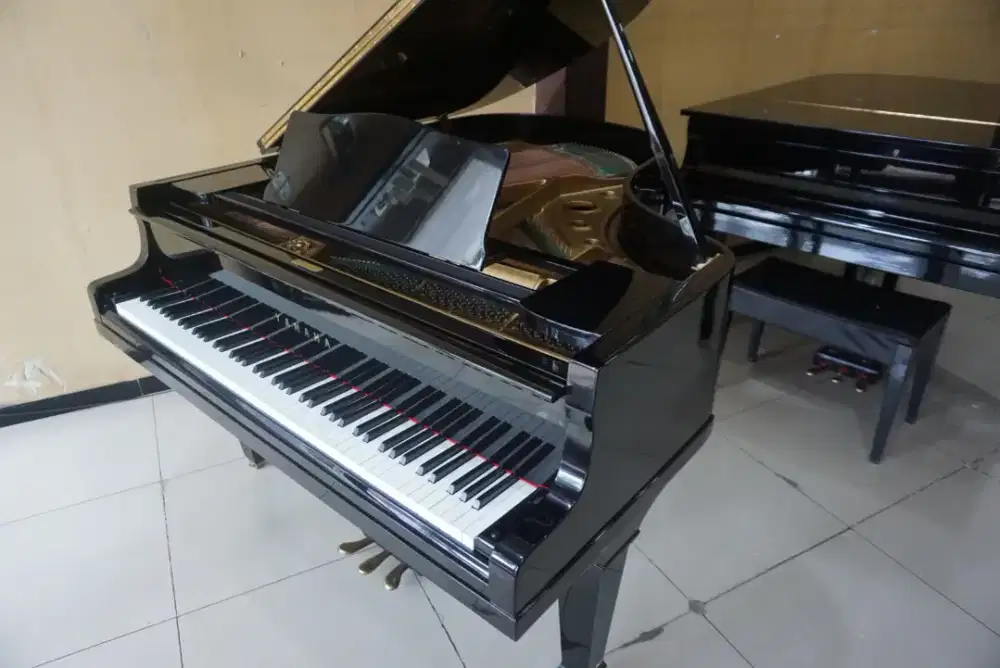 Grand Piano Yamaha G2 Nippongakki . Made in Japan