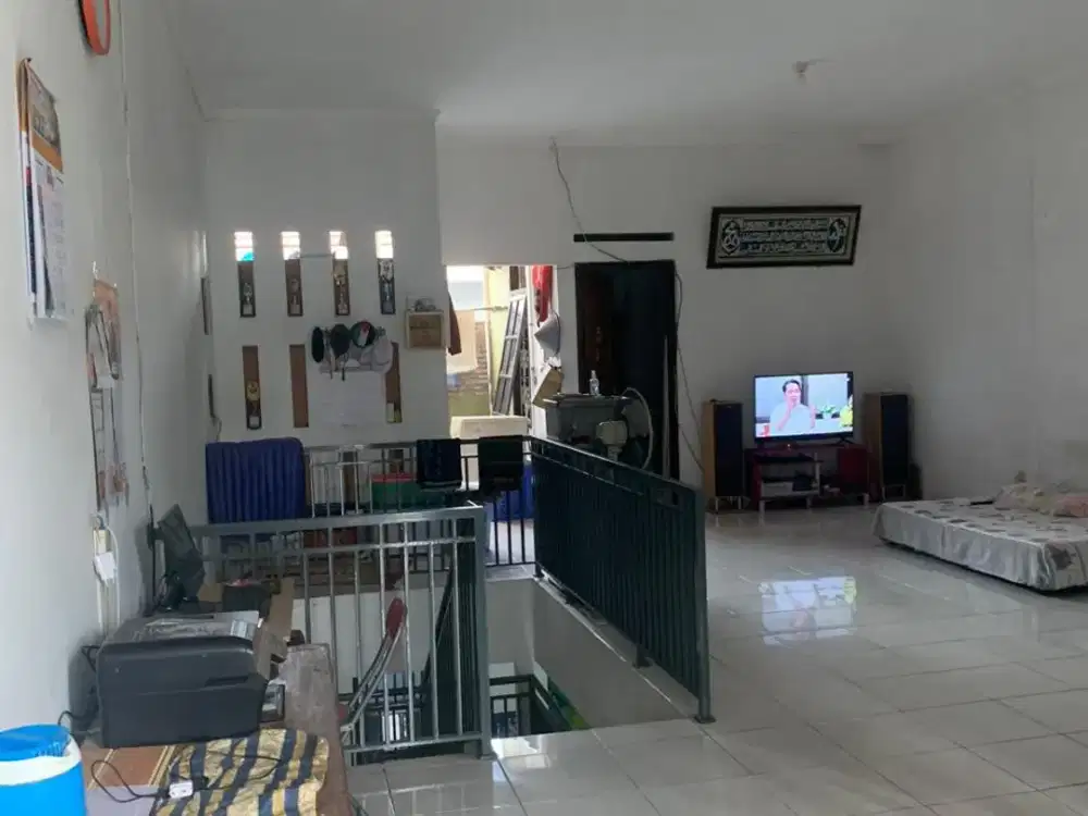 Dijual Cepat Rumah 2 Lantai di dalam komplek Pancoran Mas, Depok