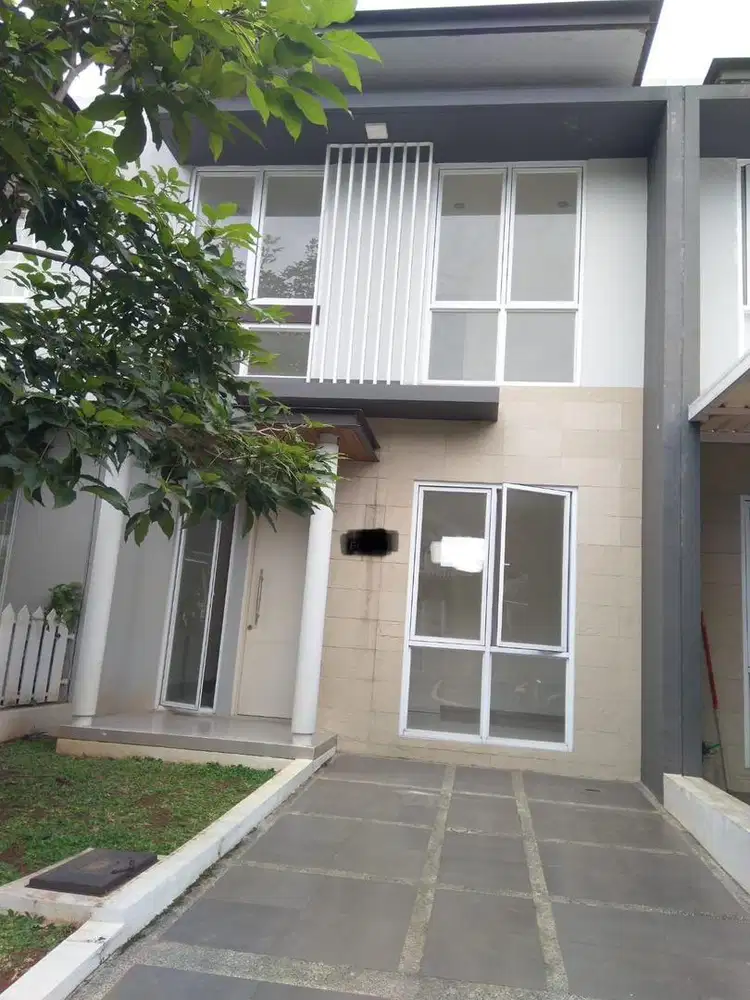 Dijual rumah 2 lantai siap huni di citra gran CBD Cibubur