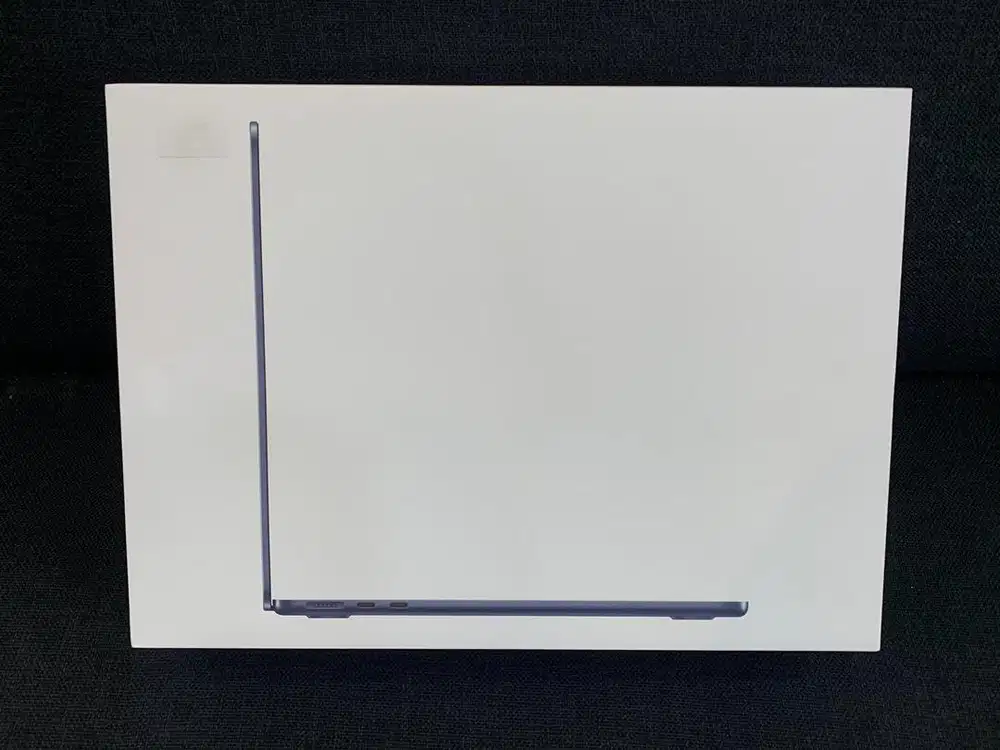 Macbook Air M2 13 inch 16/256gb