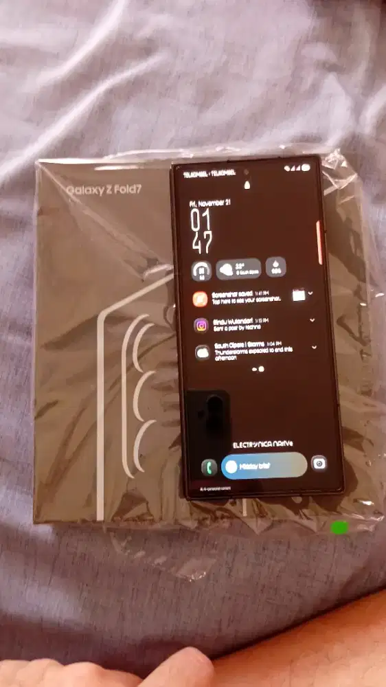 samsung fold 7 16/1tb baru 2 minggu jet black