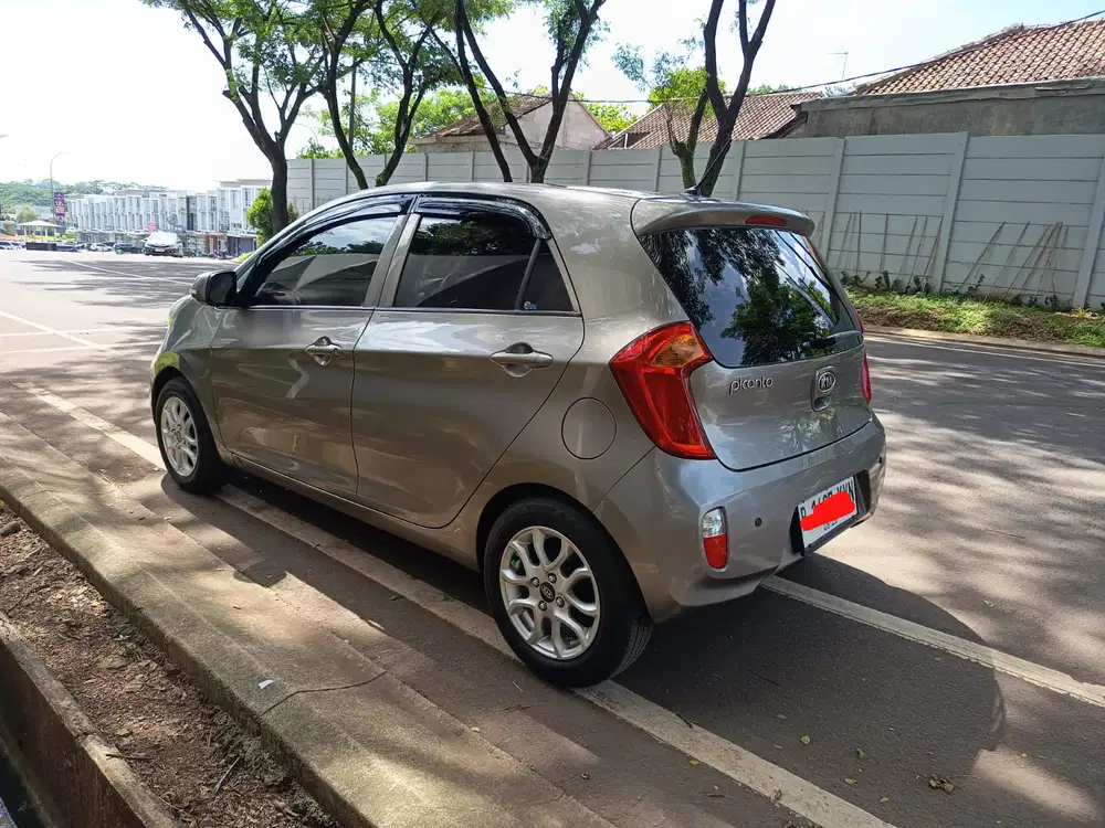 Kia Picanto 2012 Bensin