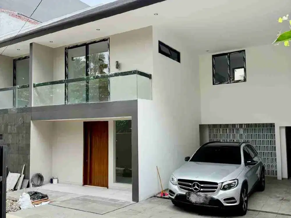 Disewakan rumah baru dalam komplek at Cipete Jakarta Selatan