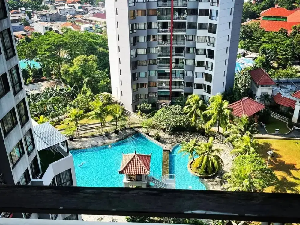 Apartemen Horison Rasuna 2BR Full Furnished di Kuningan Jakarta Selatan - Pemandangan Kolam Renang