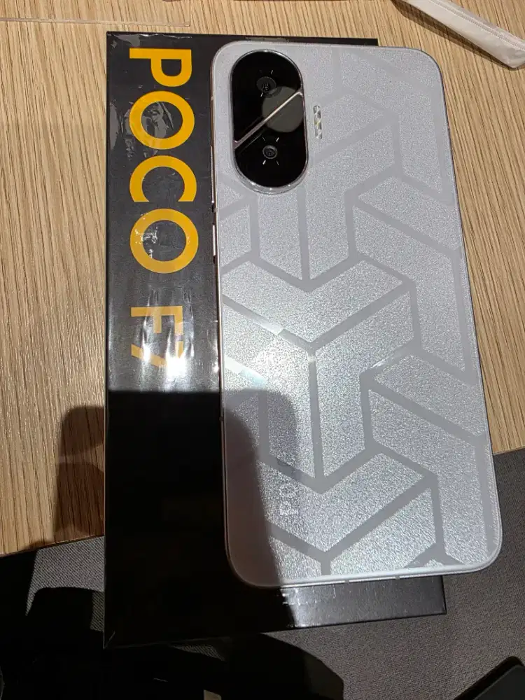 Poco F7 512gb like new 99% fulset