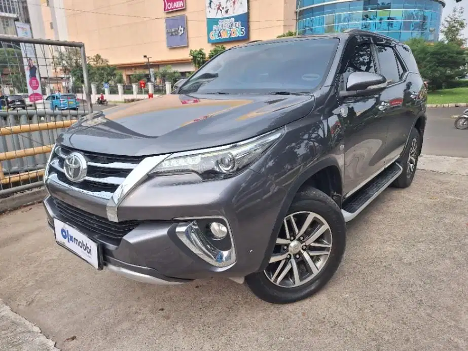 LOW DP Toyota Fortuner 2.7 4x2 SRZ Bensin-AT 2017 9ND
