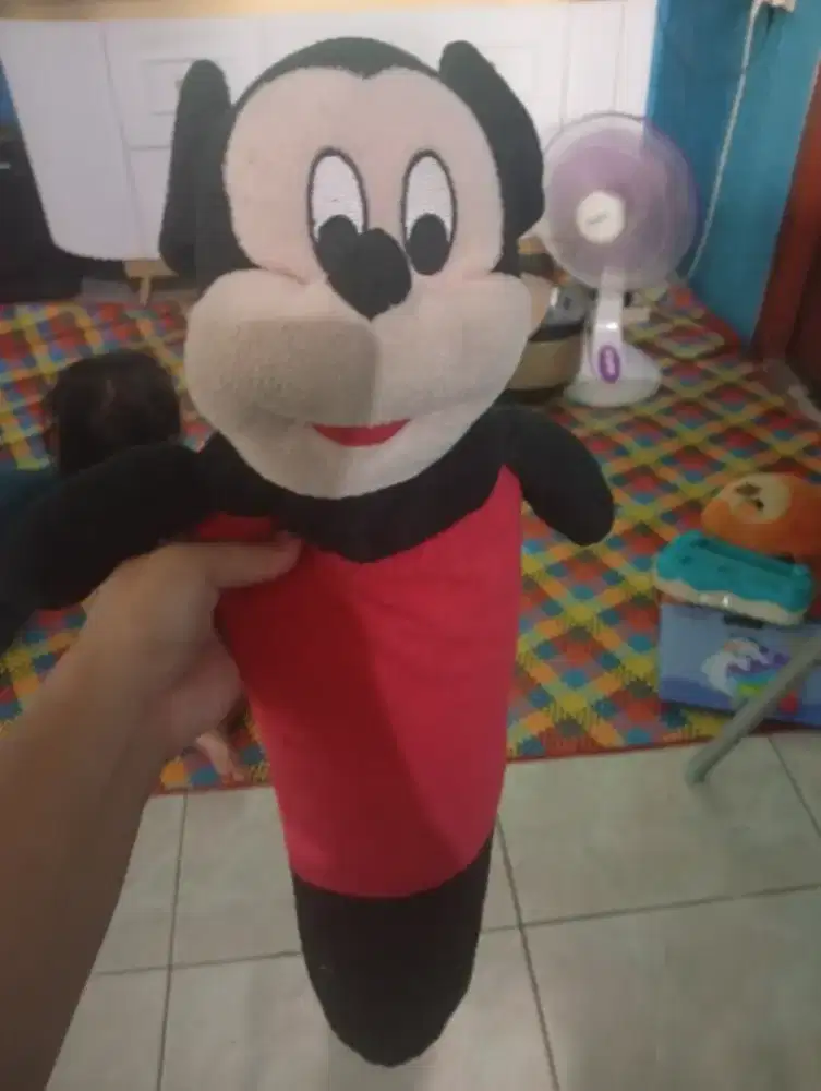 Preloved Boneka Guling Micky Mouse
