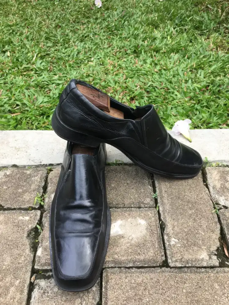 Sepatu Second Original Kulit Slip On Obsession