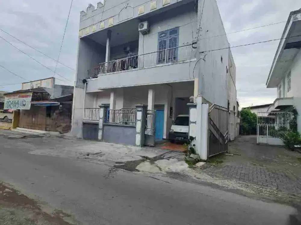 Dijual Rumah Dan Ruang Usaha Siap Pakai Di Cemani Grogol Sukoharjo.