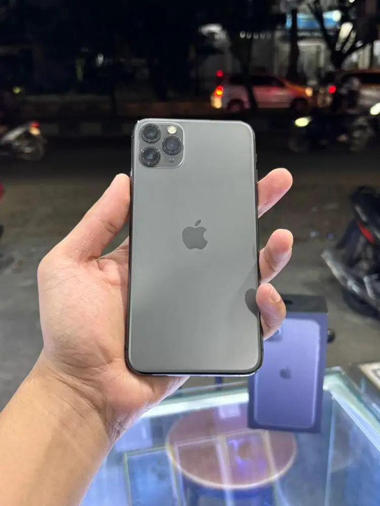 IPHONE 11 PRO MAX 256GB IBOX, Garansi Resmi Indonesia, Mulus.