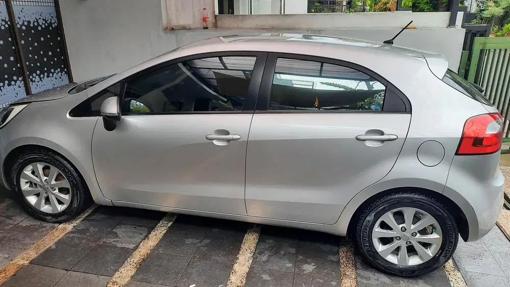 Kia Rio 2012 Bensin