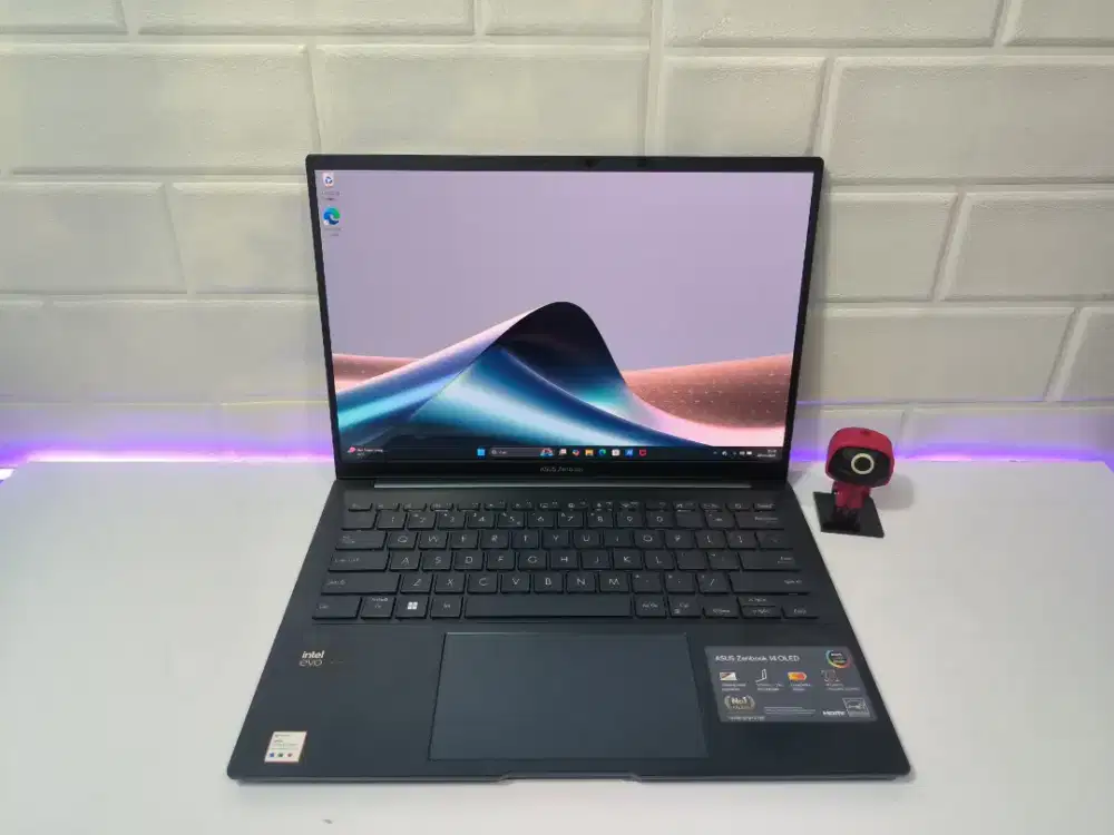 ASUS Zenbook 14 OLED UX3405MA Intel Ultra 7 155H 32GB 1TB SSD 14 3K