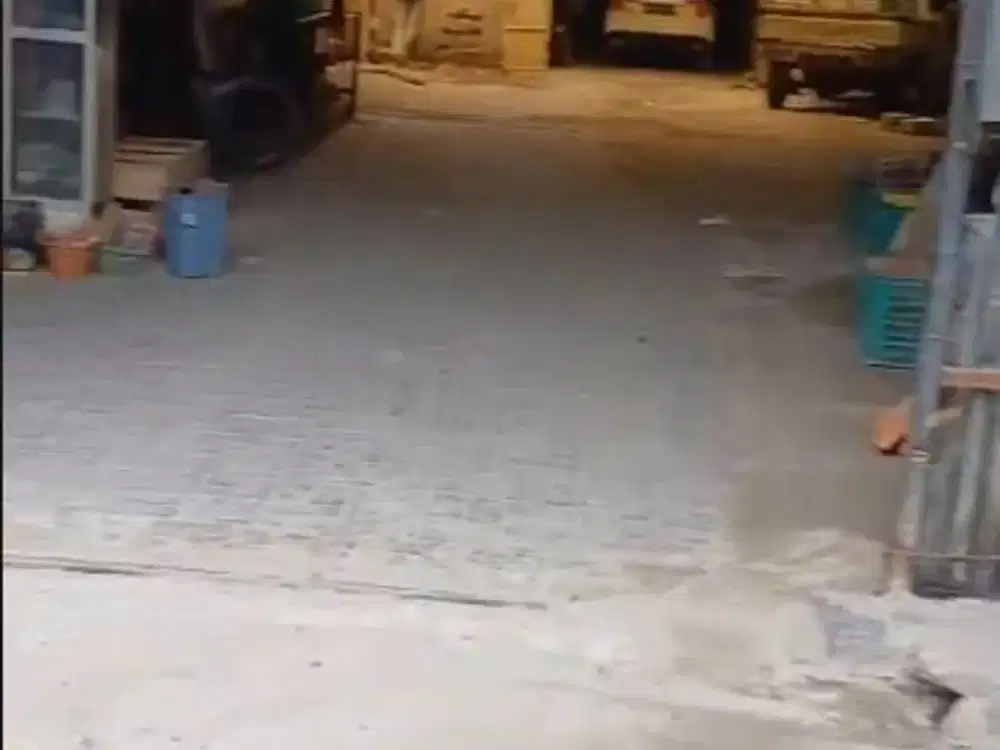 Dijual Toko Bangunan di Cipondoh