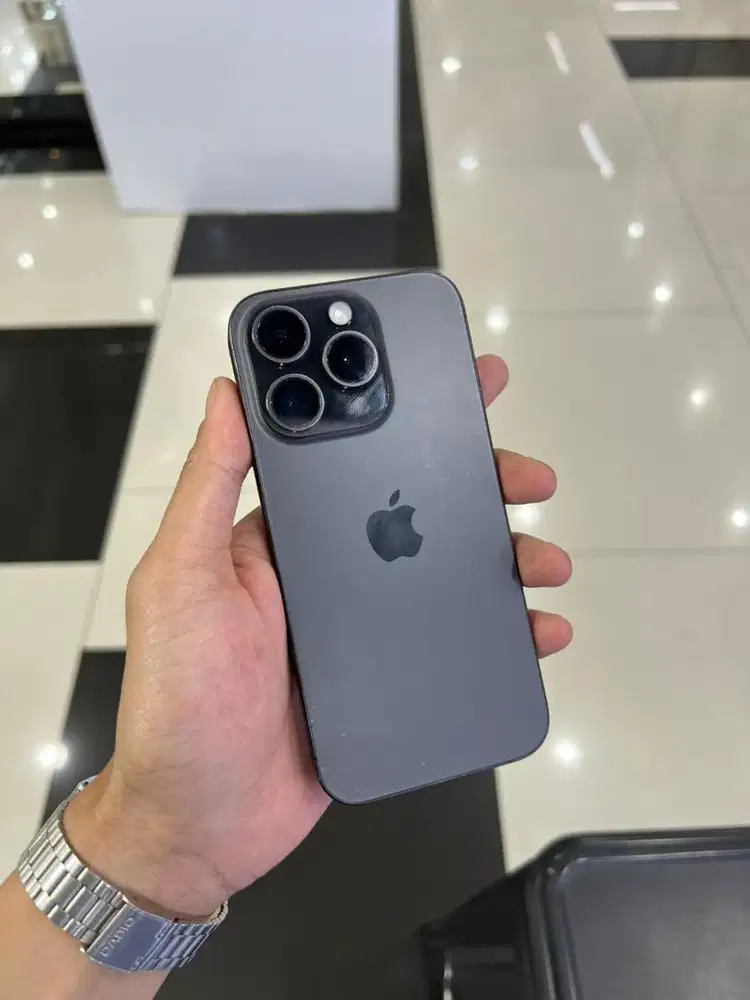 iphone 15 pro 512 black titanium