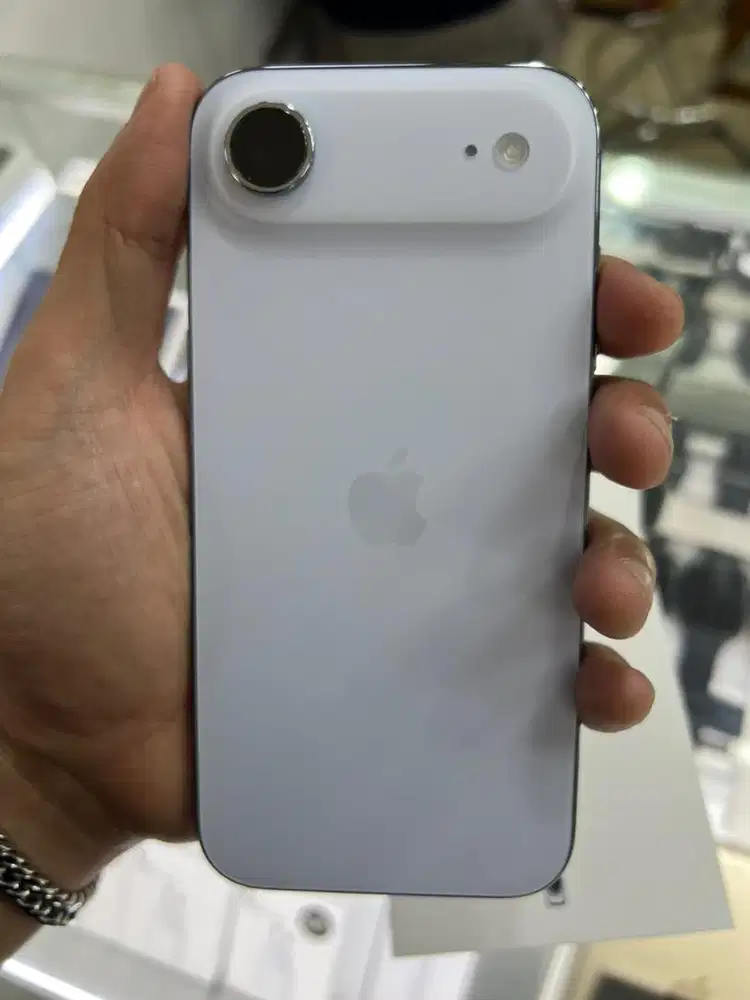 Iphone 17 air 256 inter bea cukai garansi panjang september 2026