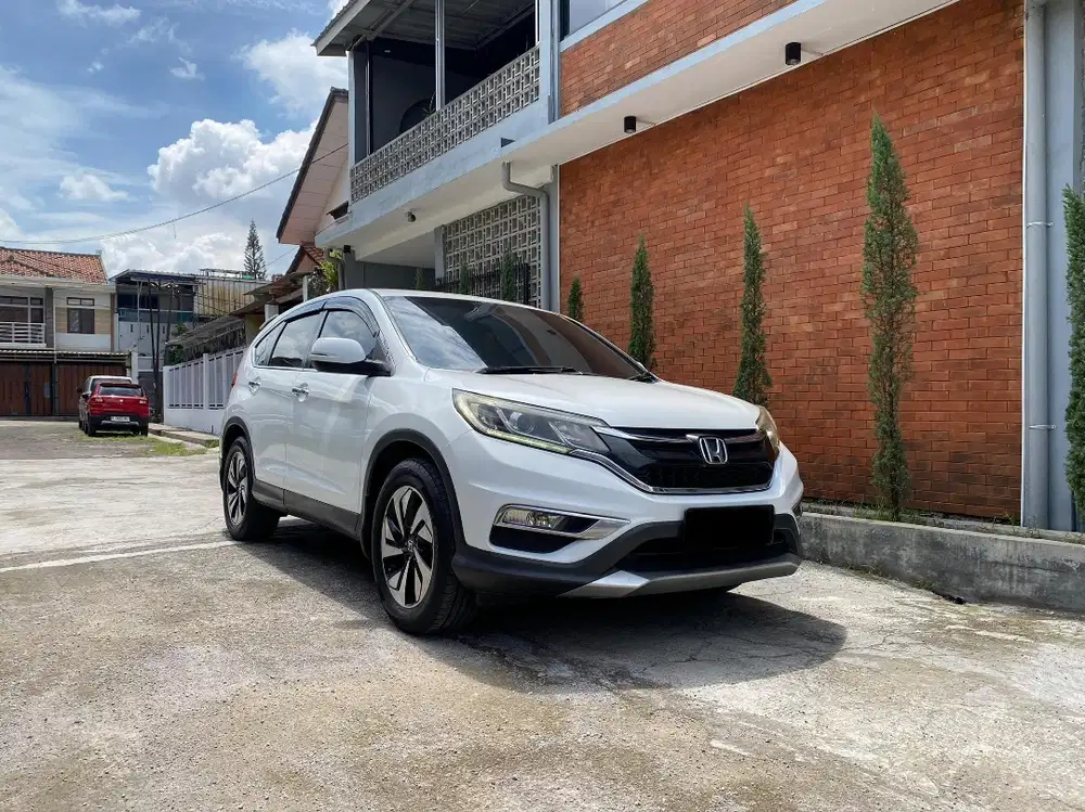 Honda CRV 2.4 Prestige Sunroof Audio Fender matic 2016 Putih