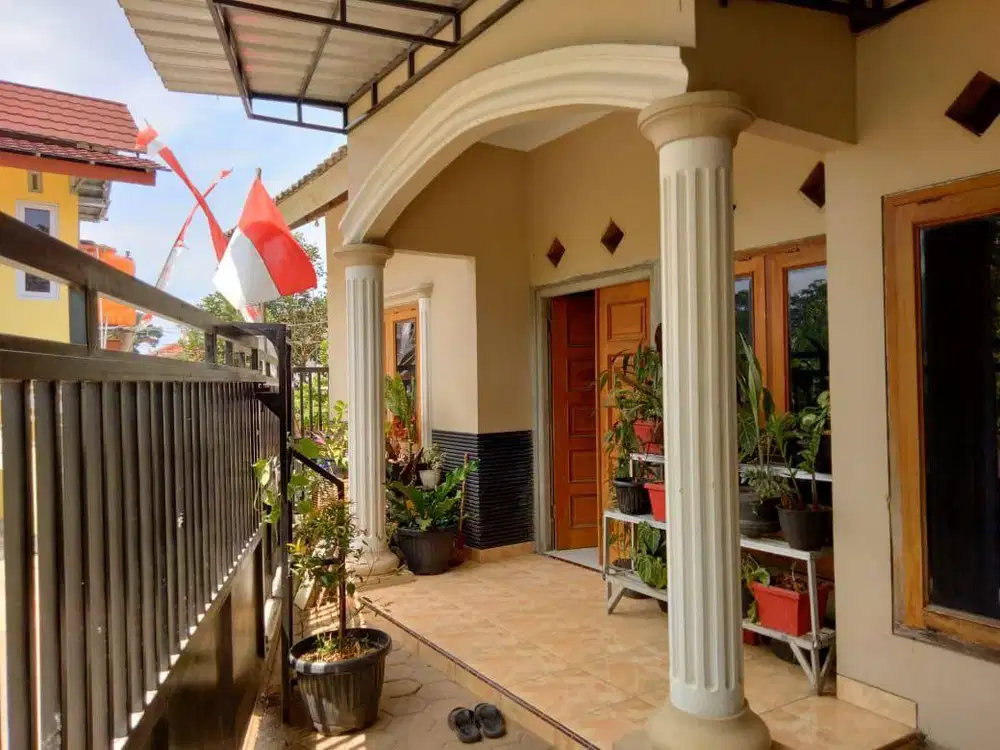 DIJUAL RUMAH SHM LUAS & NYAMAN LT 127 m² | LB ±100 m²