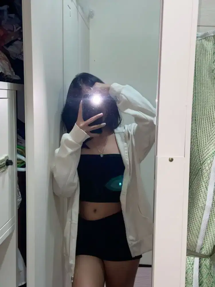 MENCARI LOWONGAN PEKERJAAN