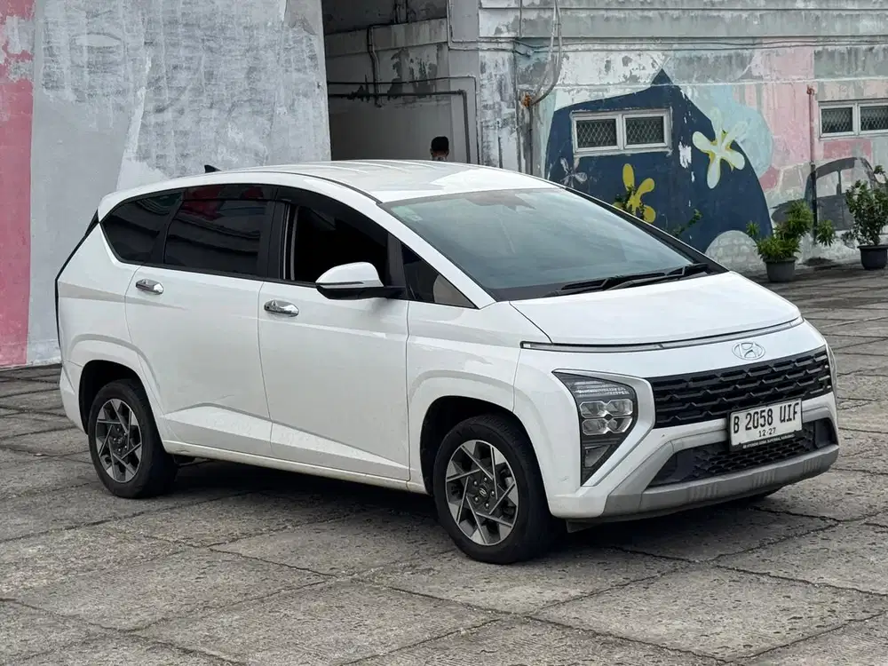 Hyundai Stargazer Prime AT Matic Genap Captain Seat  2022 / 2023