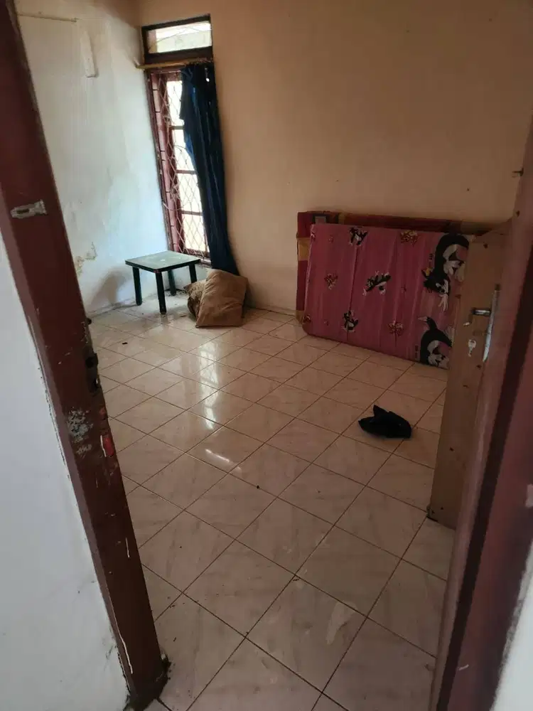 Disewakan Rumah Ex Kostan Dekat Ke Terminal Margahayu Raya
