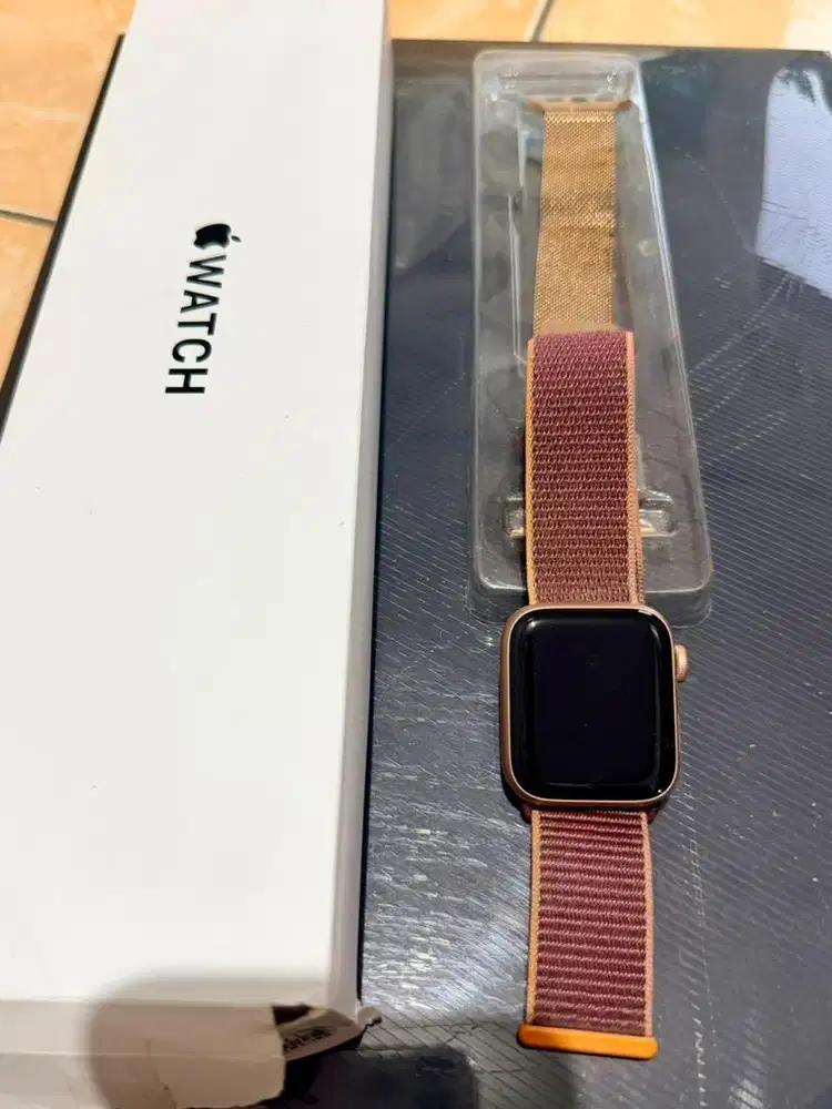APPLE WATCH SE 40mm
