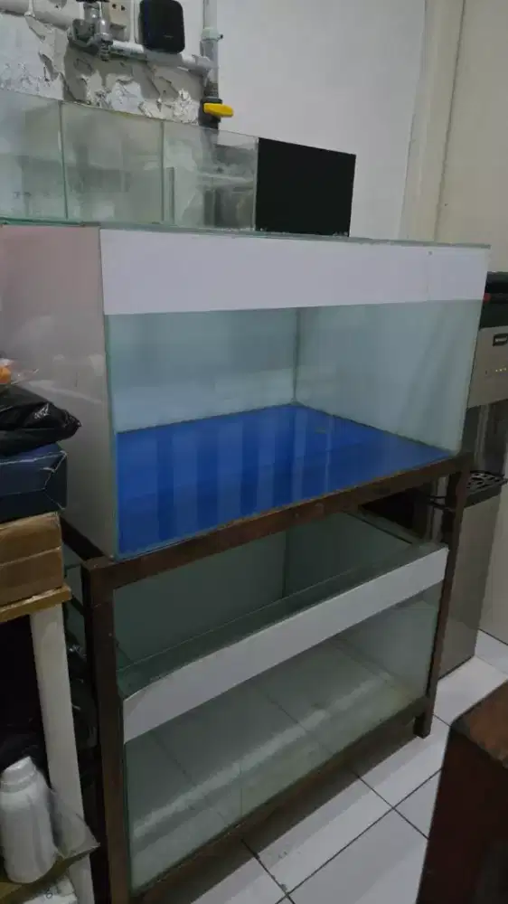 Aqua 2buah + Rak Holo